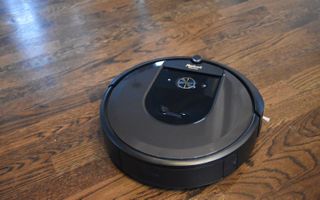 iRobot Roomba i7+ review