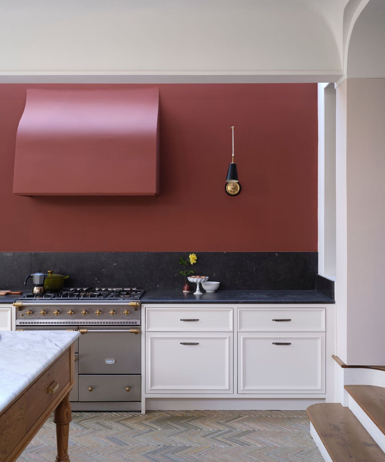 How to decorate with Farrow & Ball's Etruscan Red | Homes and Gardens