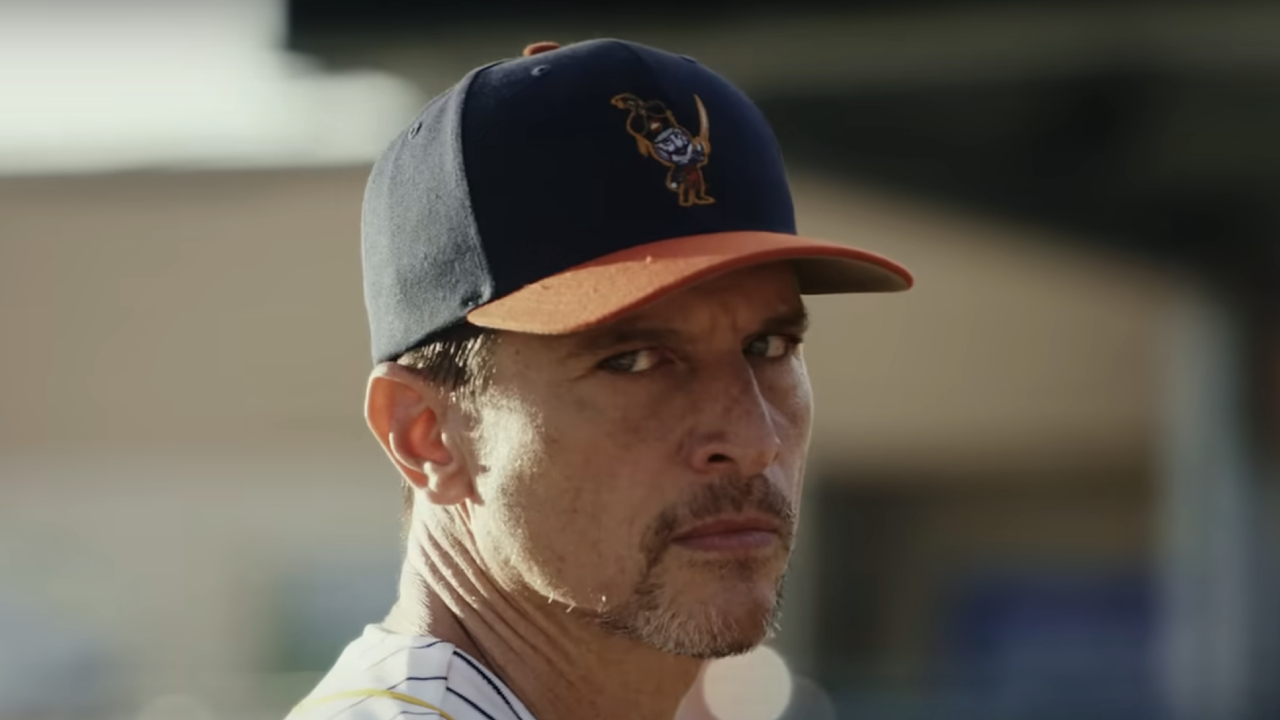 Simon Rex looking angry on Poker Face