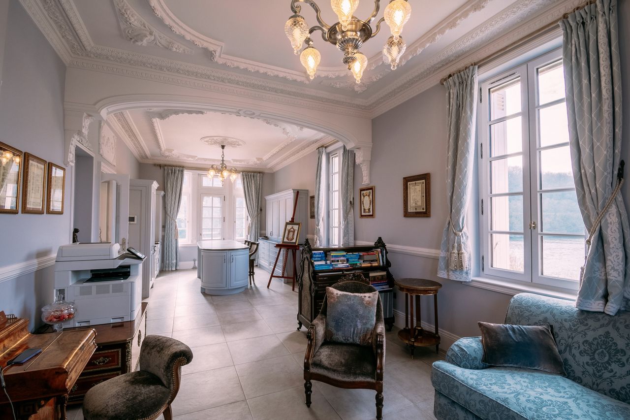 Images of a chateau in Lalinde, France