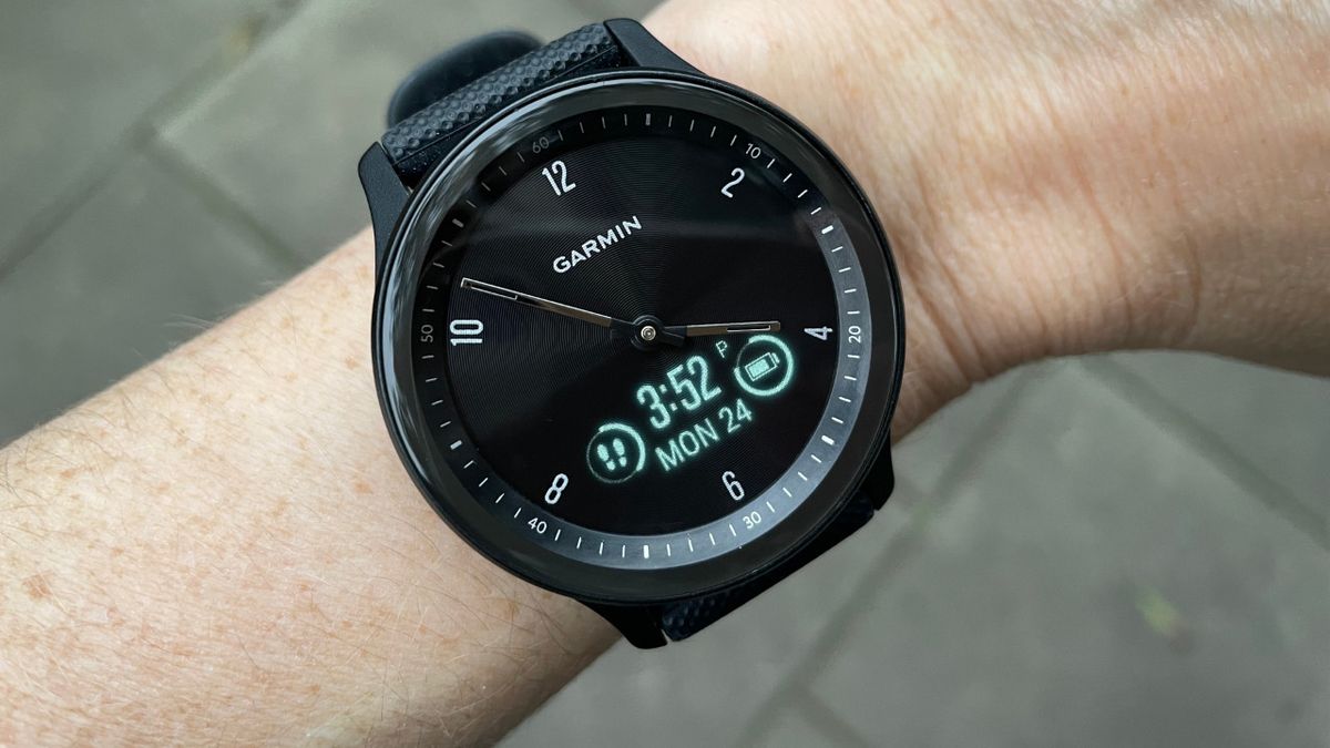 Garmin Vivomove Sport Review Coach