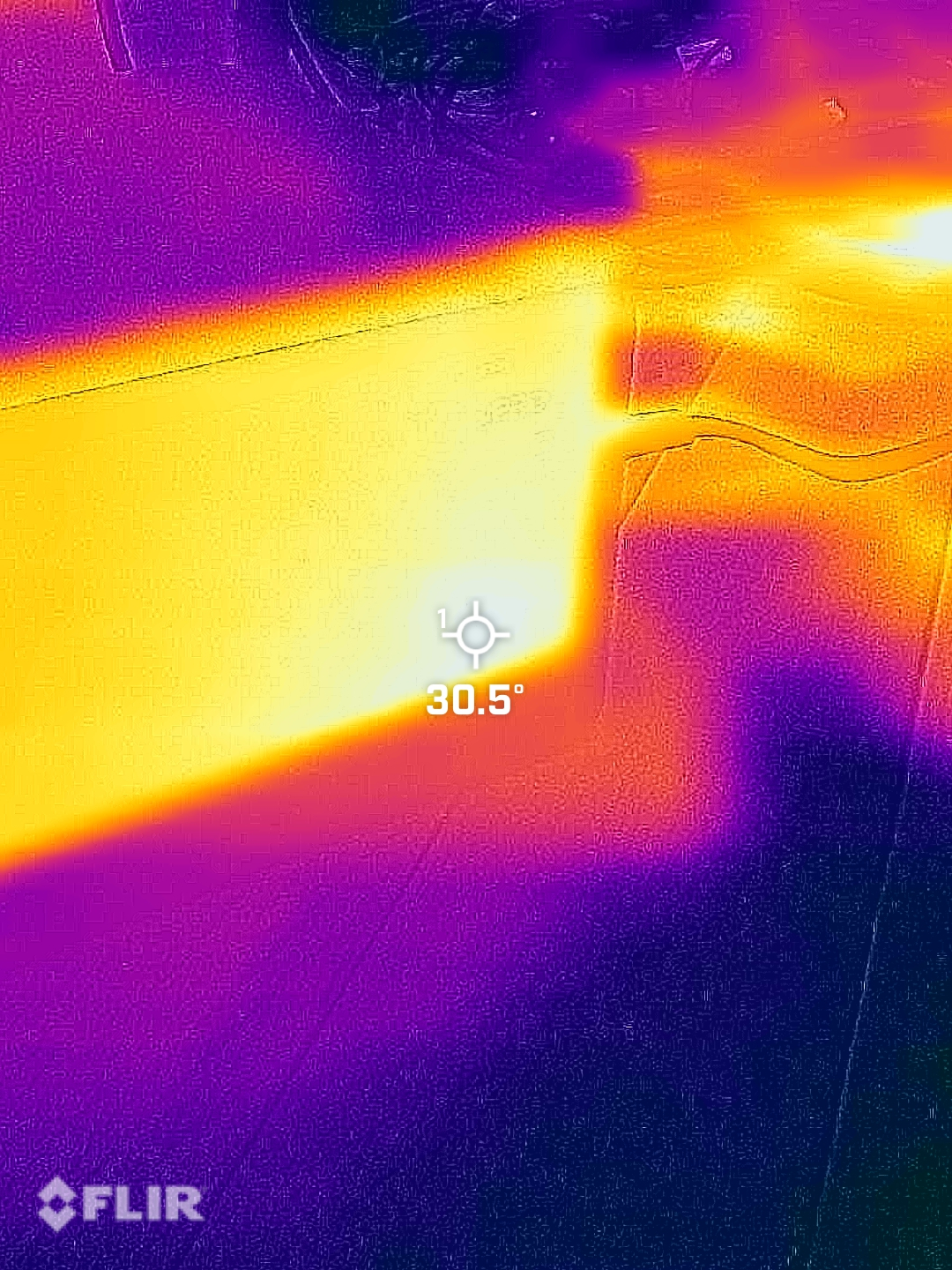 Lenovo ThinkCentre neo Ultra FLIR heat