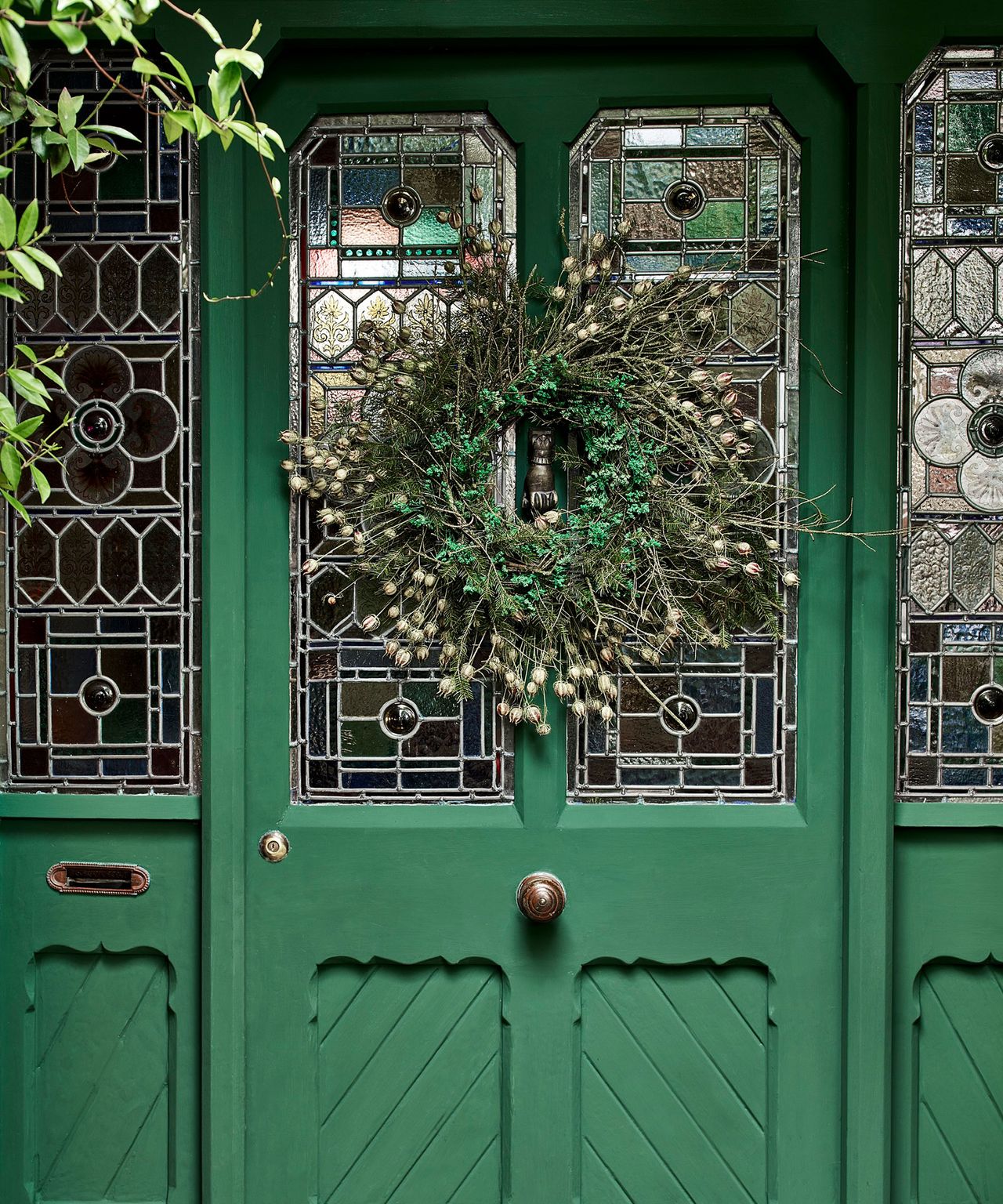 Christmas door decor ideas: 18 ways to create a festive feel | Homes ...