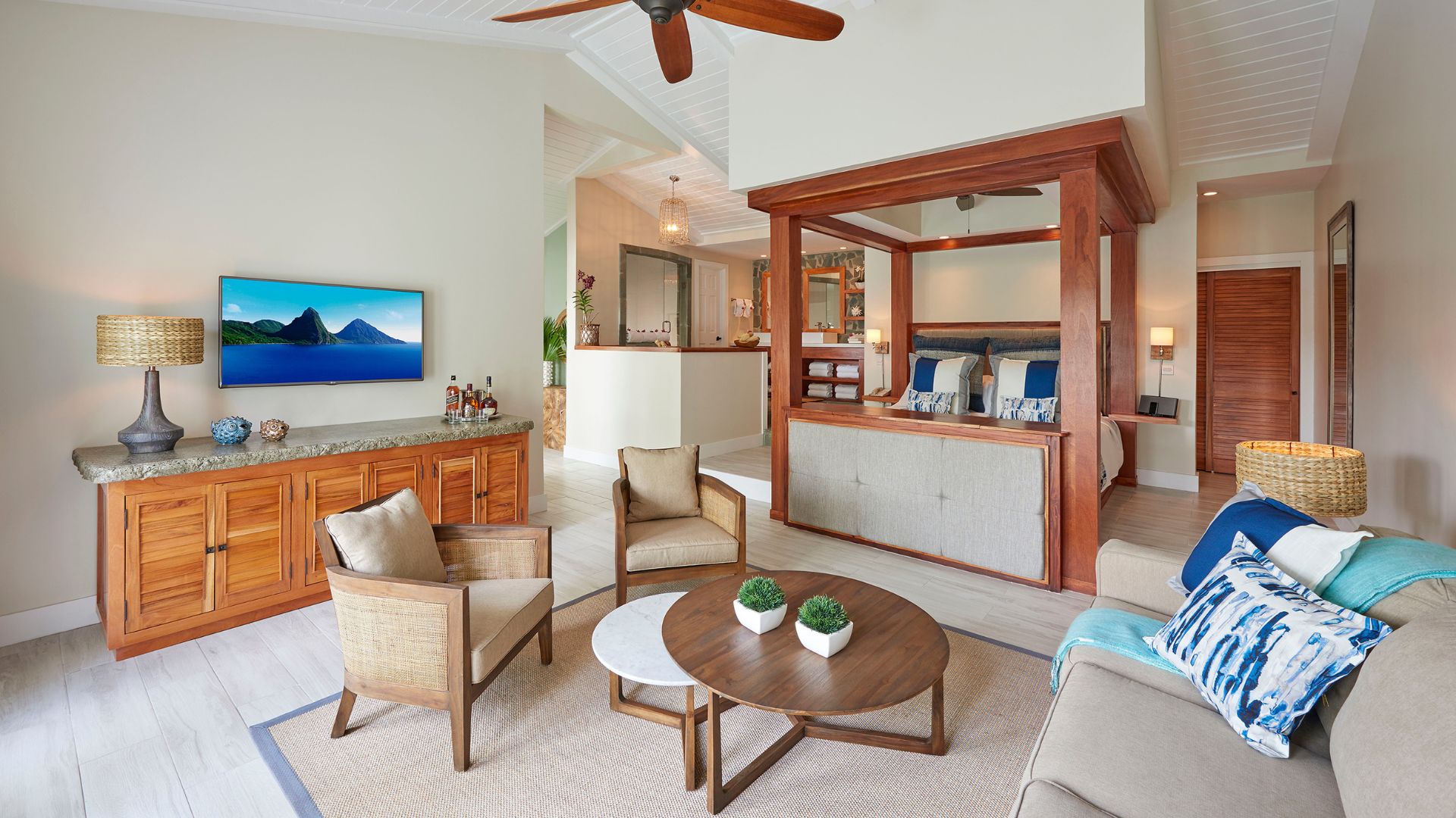 serenity room 8 Grande Plunge Pool Butler Ste