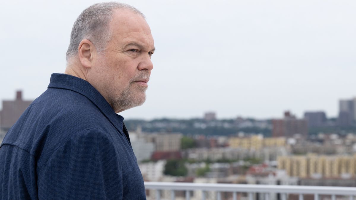 Vincent D&#039;Onofrio as Vincent Gigante looking into the distance in Godfather of Harlem season 3 episode 9