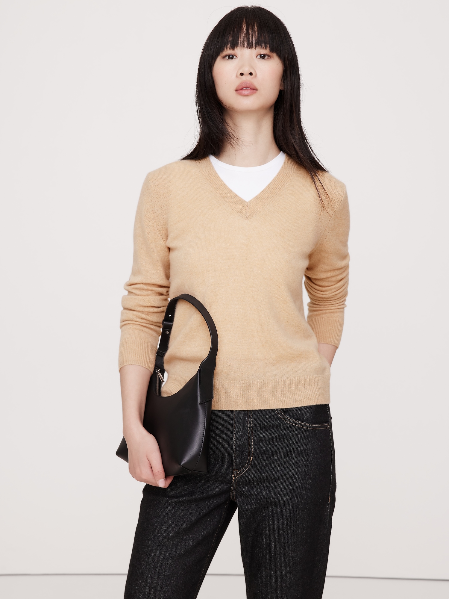 Lightweight Cashmere V-Neck Sweater