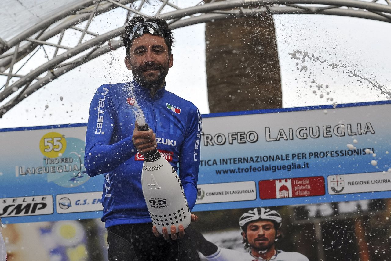 Moreno Moser celebrates on the podium