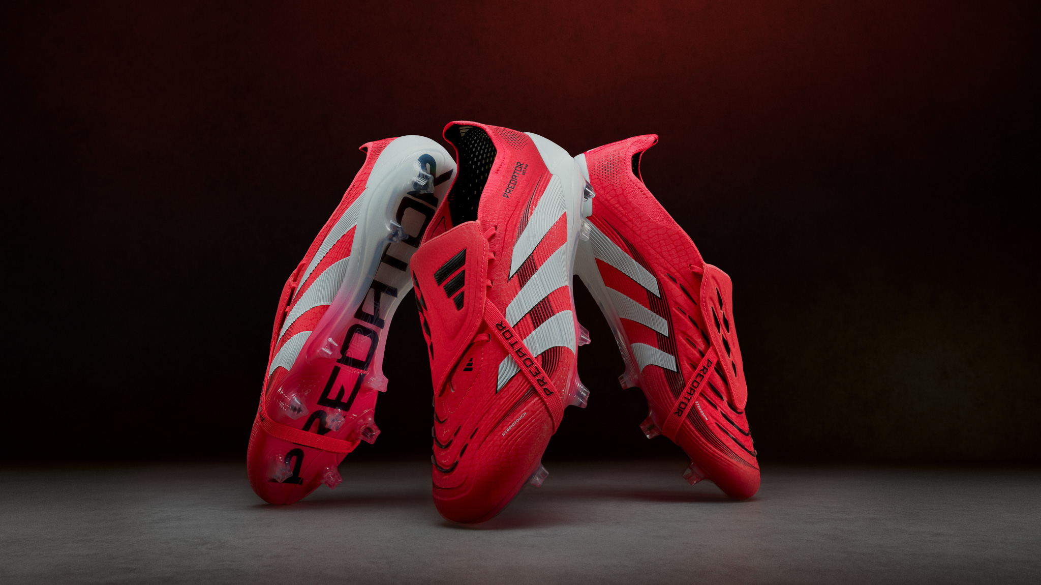 Adidas Predator 25 football boots in Red