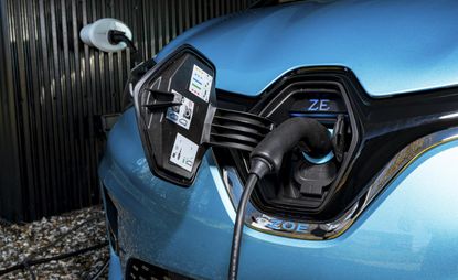 Renault amplifies simple driving with Zoe revamp | Wallpaper