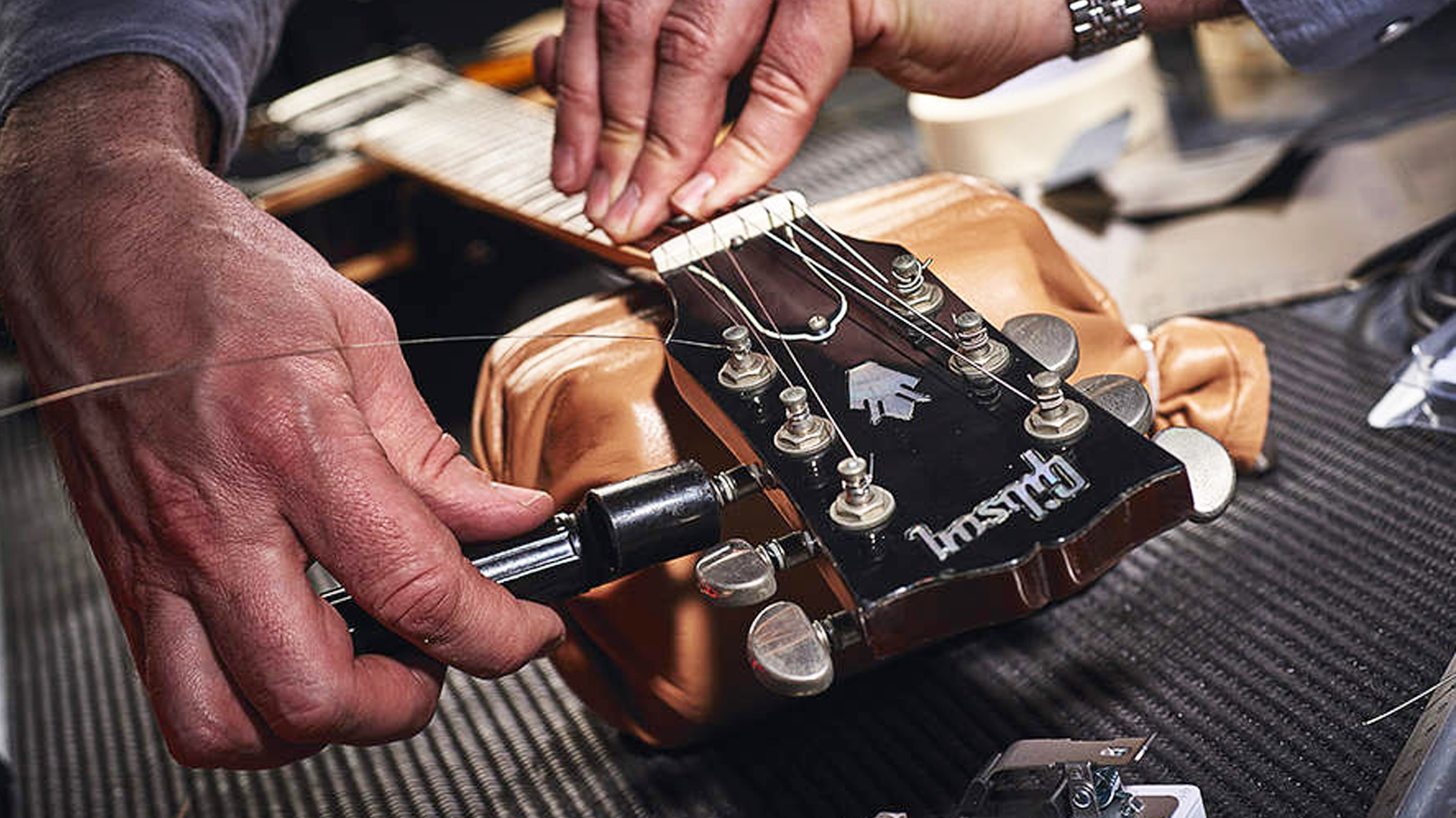 Broken strings? Lifeless tone? Terrible playing? It's not you… It's your strings: How to restring a guitar fast to play and sound great again