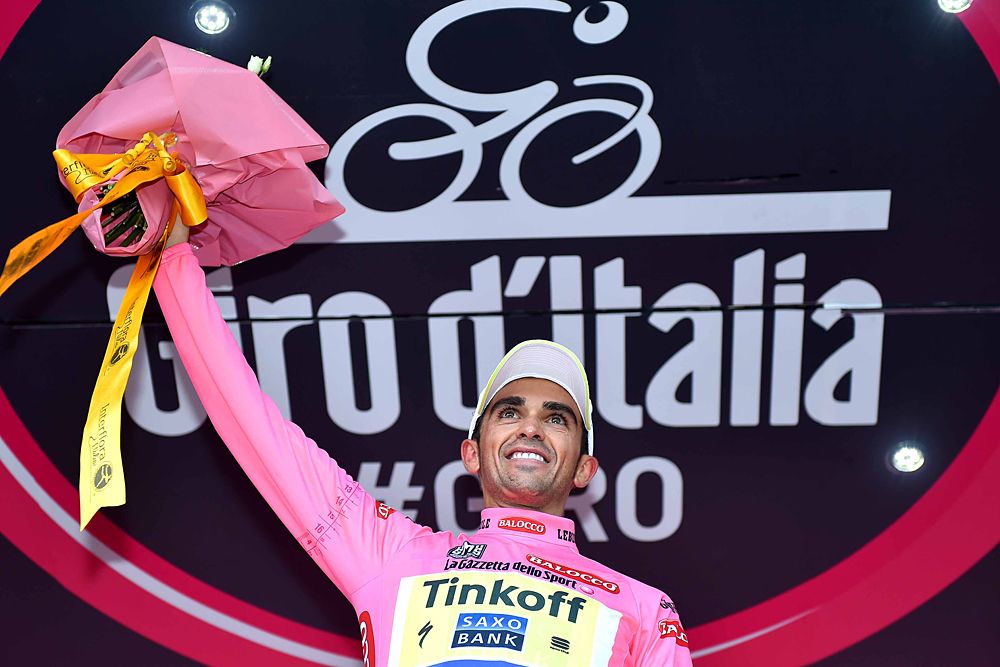 Alberto Contador (Tinkoff-Saxo) puts on the pink jersey after stage 5