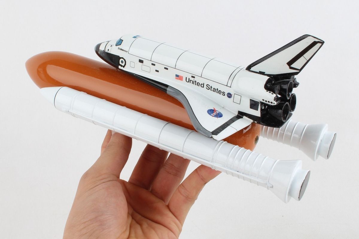 space shuttle endeavour model with cwaler