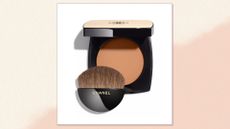 an image of Chanel Les Beiges Healthy Glow Powder on an ombre background