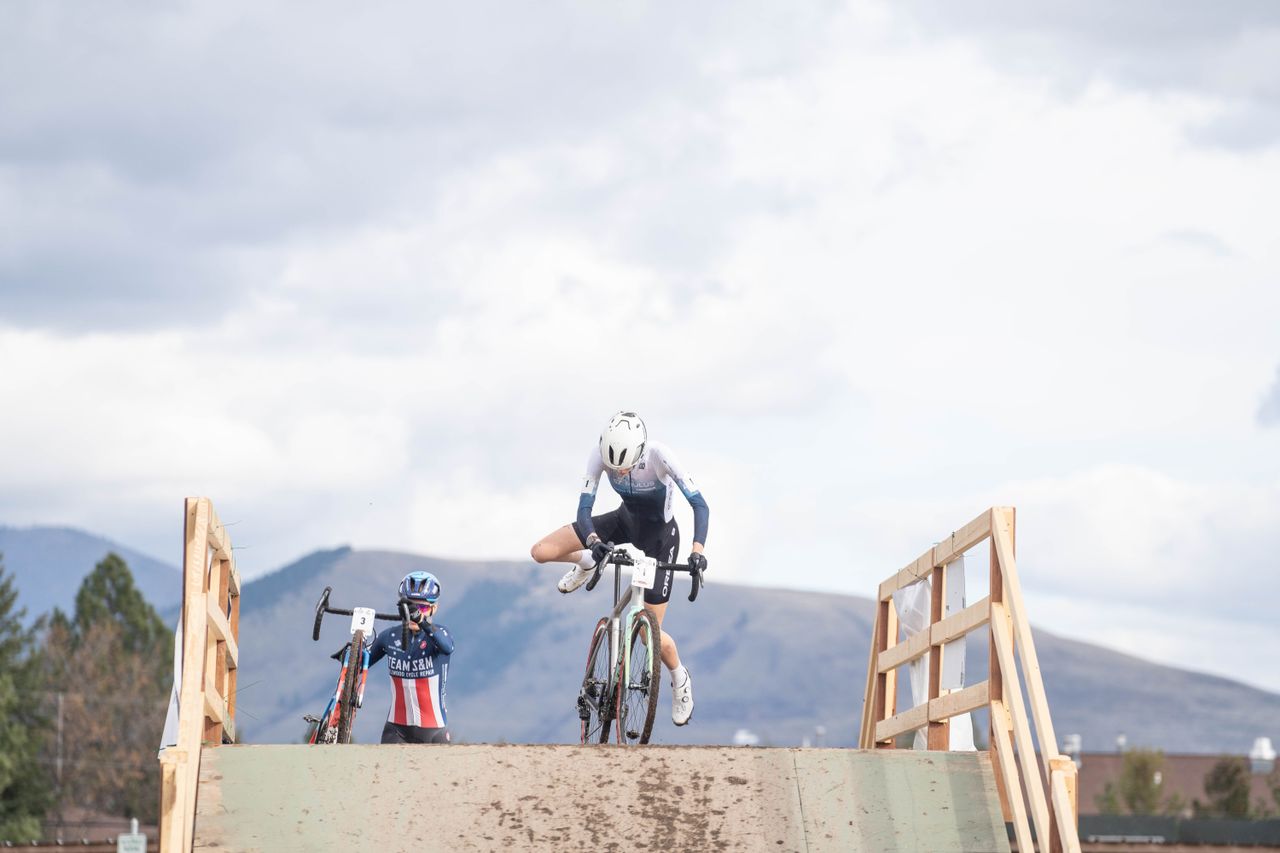 Isabella Holmgren on the bridge at the 2023 Pan American Cyclocross Championships