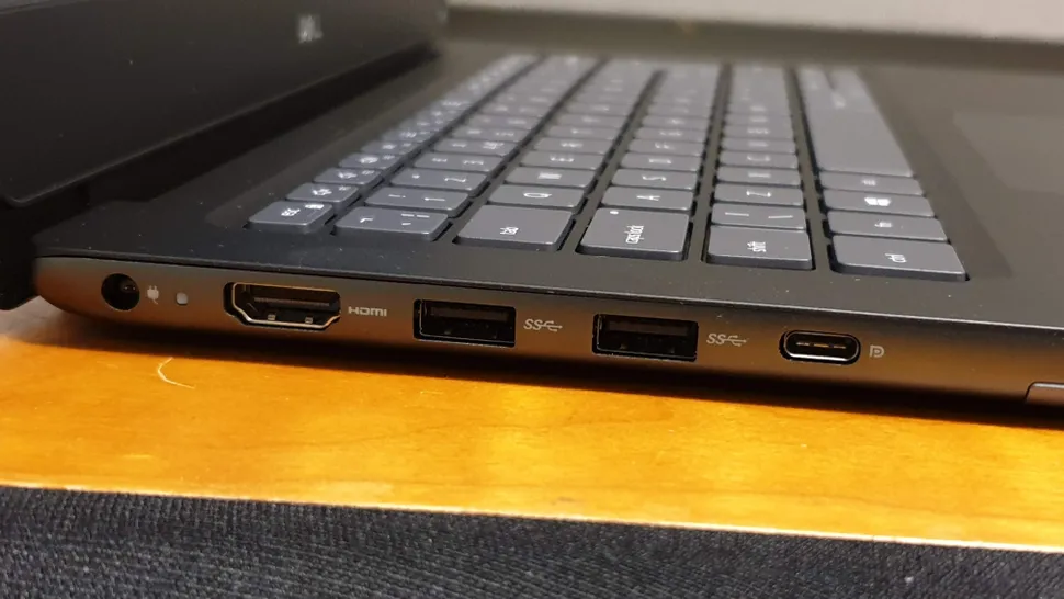 Dell Vostro 14 5490 business laptop