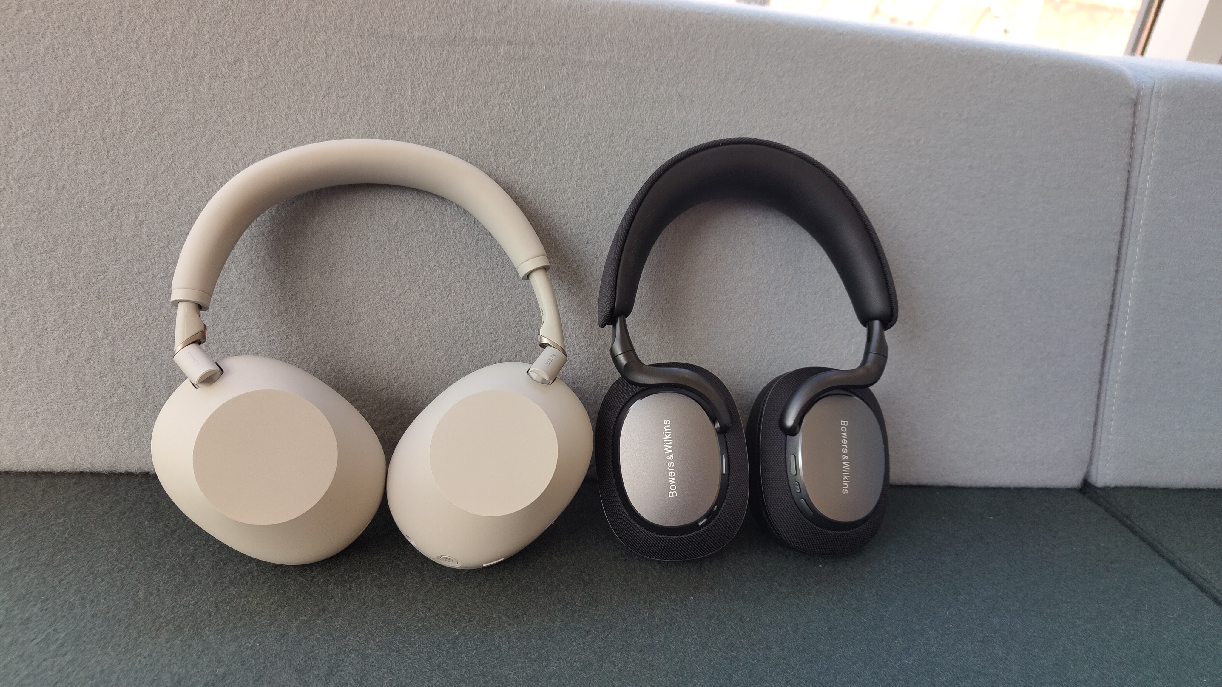 Sony WH-1000XM6 vs Bowers & Wilkins Px7 S3