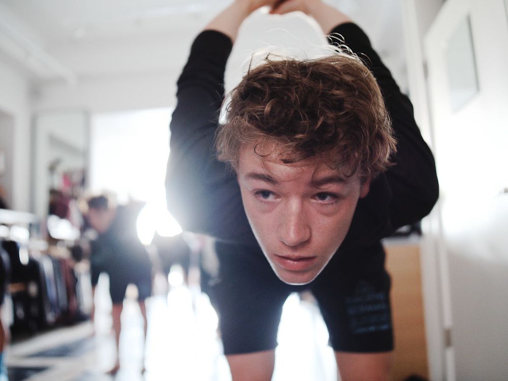 Maikel Zijlaard &amp; teammates used morning Yoga sessions with lululemon to improve their form &amp; focus.