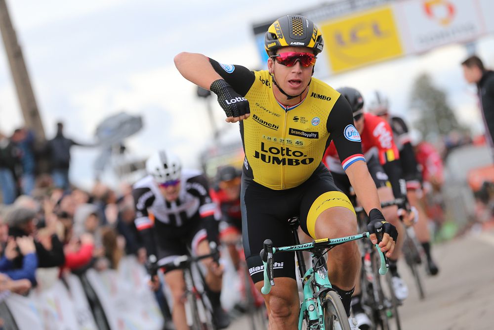 Dylan Groenewegen sprints to the win during stage 2 at Paris-Nice