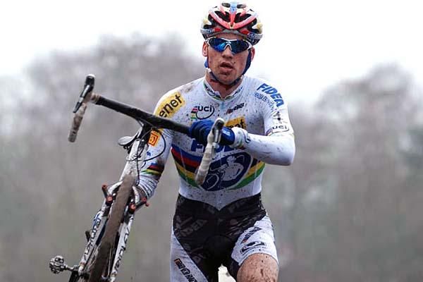 World Champion Zdenek Stybar (Telenet Fidea) rides toward second.