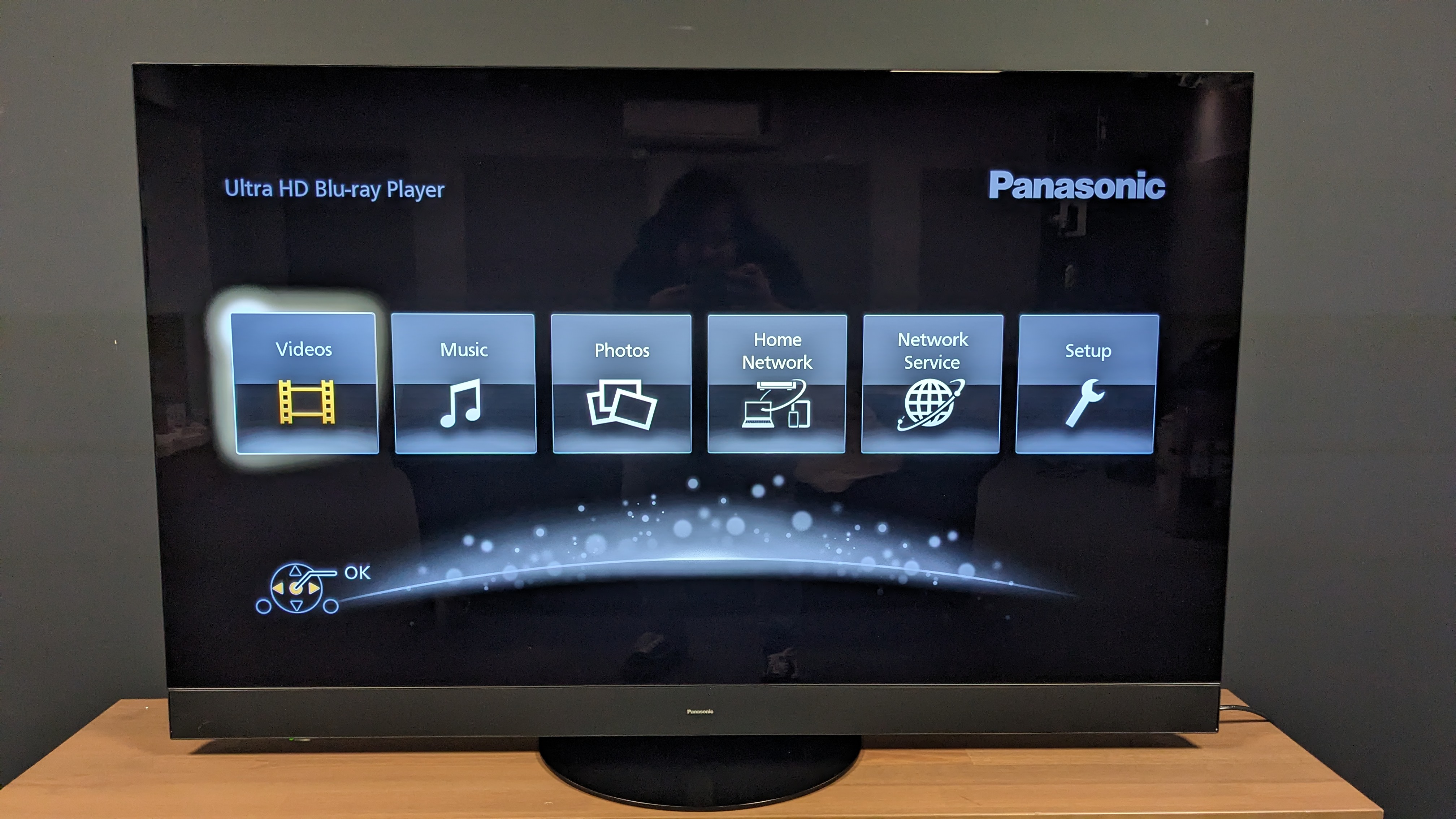 Panasonic DP-UB820 menu on Panasonic MZ1500