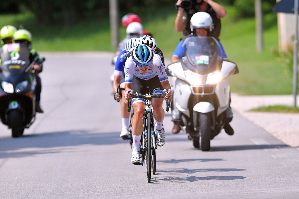Giro Rosa stage 8 breakaway: Elisa Longo Borghini of Italy and Team Wiggle High5 Blue Best Italian Rider / Marianne Vos of The Netherlands and Team WaowDeals Pro Cycling / Lucinda Brand of The Netherlands and Team Sunweb