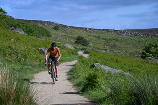 Burbage valley gravel riding