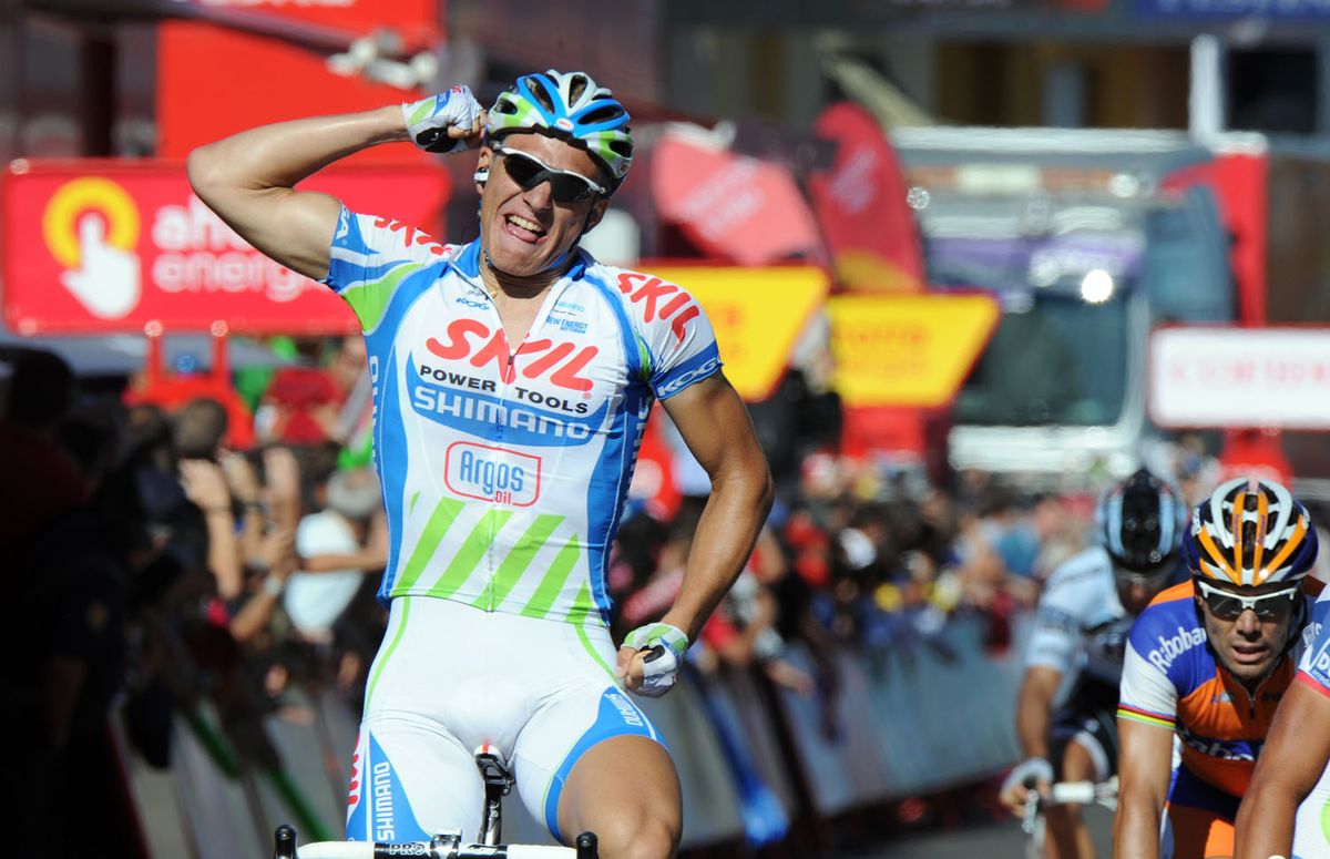 Kittel wins chaotic bunch sprint on Vuelta stage seven | Cycling Weekly