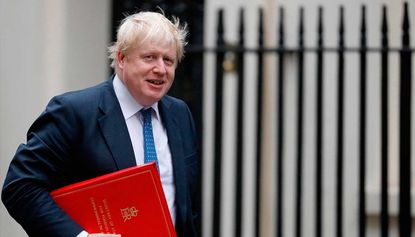 Boris Johnson is set to visit Tehran for bilateral talks this weekend