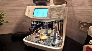 Breville Oracle Jet being reviewed