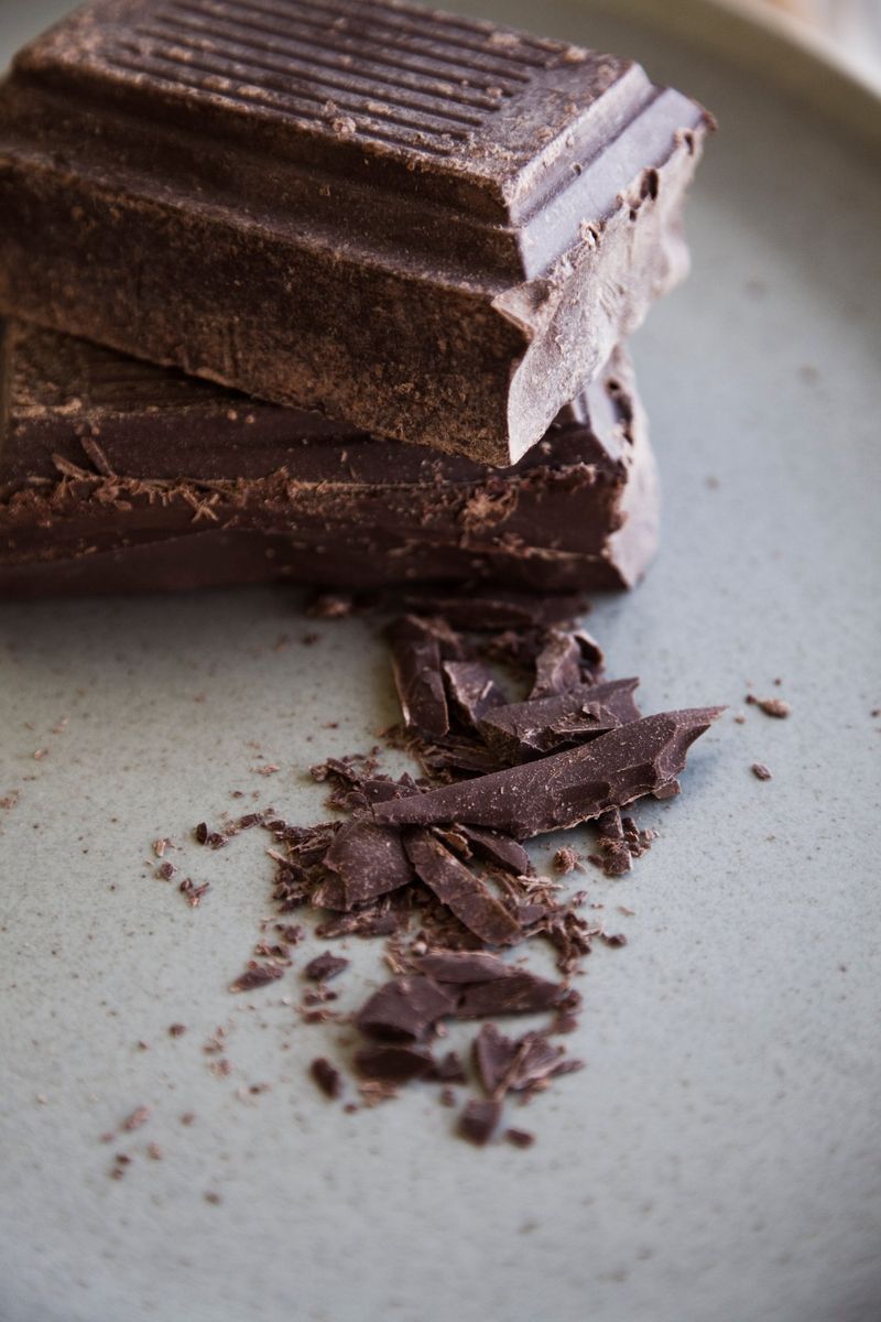 Brown, Dessert, Cuisine, Food, Sweetness, Ingredient, Chocolate, Snack, Baked goods, Chocolate cake,