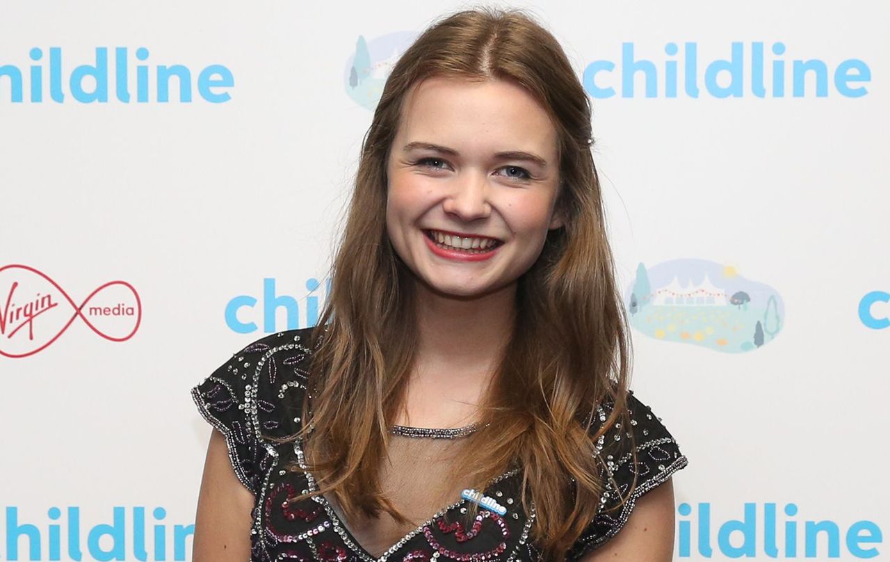 great british bake off contestant martha collison marries