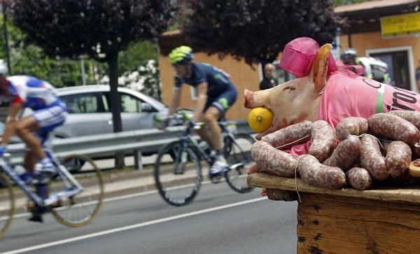 Is someone trying to say something about Alberto Contador?
