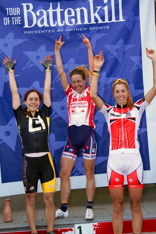 From L-to-R the womens podium Crystal Anthony (ladiesfirts Racing) second place Veronique Forin (TEAM TIBCO) first place Alizee Brien (Specialized-Masda-SGC) third place.