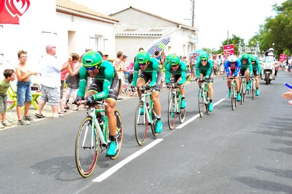 Europcar follow the white line down the middle of the road