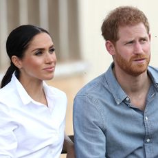 dubbo, australia october 17 prince harry, duke of sussex and meghan, duchess of sussex visit a local farming family, the woodleys, on october 17, 2018 in dubbo, australia the duke and duchess of sussex are on their official 16 day autumn tour visiting cities in australia, fiji, tonga and new zealand photo by chris jackson poolgetty images