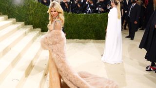 Sienna Miller Gallery - Met Gala In America: A Lexicon of Fashion