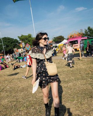 what to wear for glastonbury