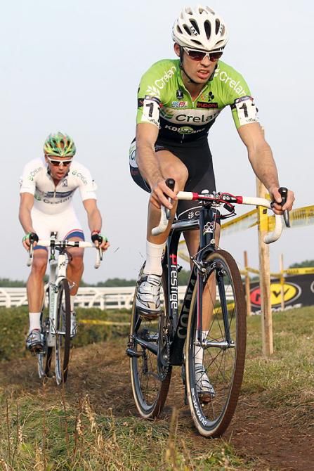 Sven Vanthourenhout sets tempo for his Crelan-Euphony teammate Sven Nys who had an off-day in Rome.