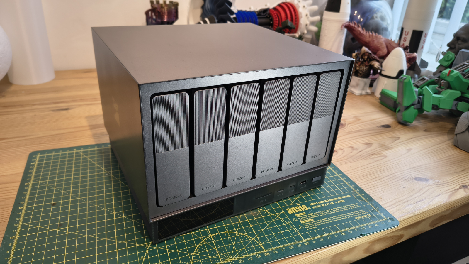 Zettlab D6 Ultra NAS