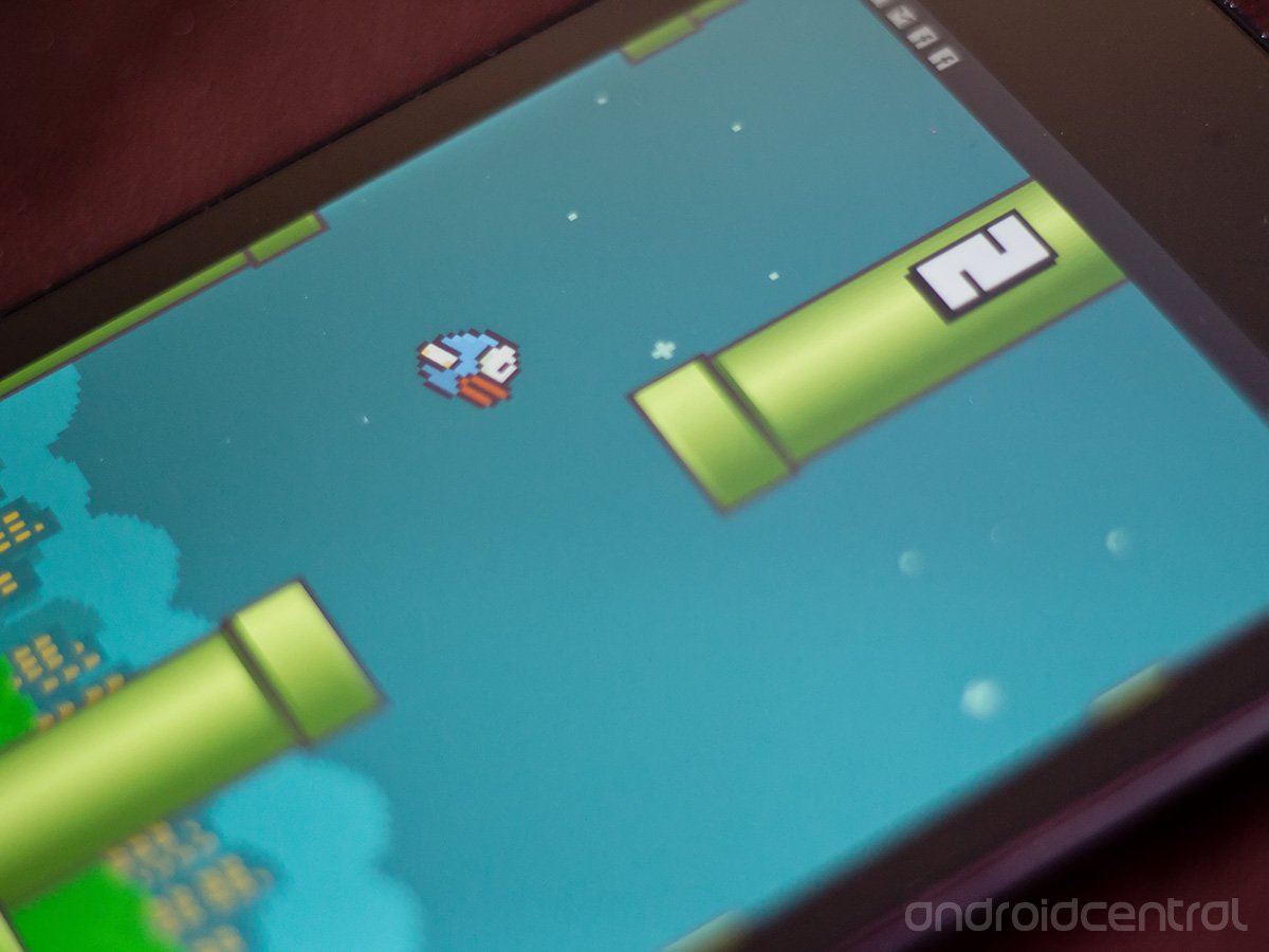 YugaTech plays Flappy Bird, how to get high scores » YugaTech