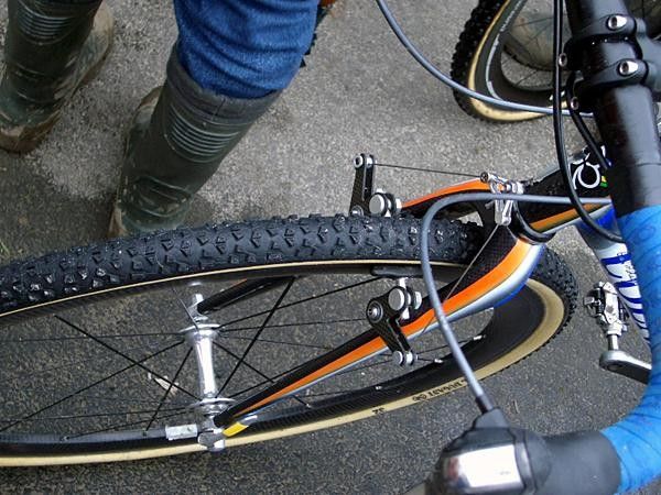 Nys started the race on Dugast tubulars with significantly knobbier tread than his competition.