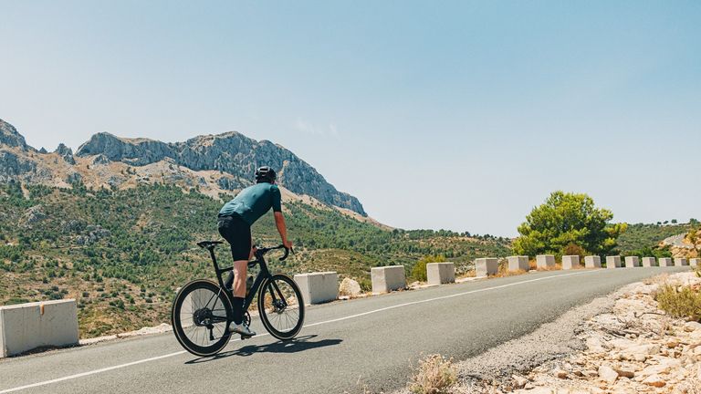 cycling holidays for beginners