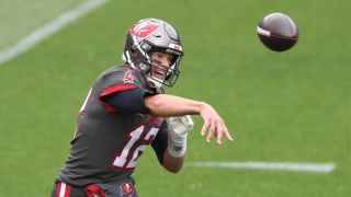 how to watch Tampa Bay Buccaneers vs LA Chargers live stream