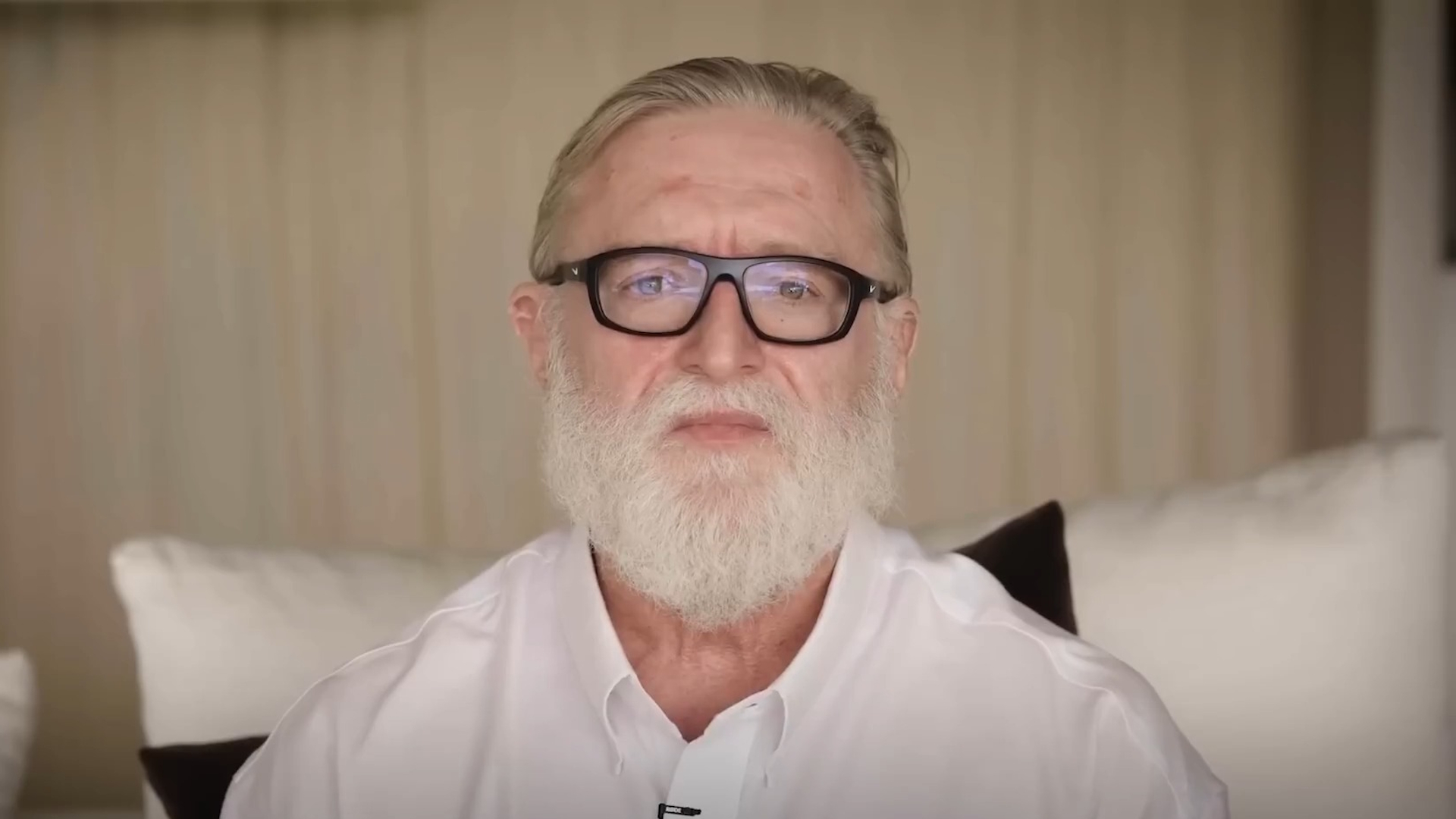 Gabe Newell in a white shirt
