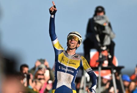 COL DU VAM, NETHERLANDS - OCTOBER 17: Victor Vercouillie of Belgium and Team Flanders - Baloise celebrates at finish line as stage winner during the 2nd Eneco Tour 2026, Stage 4 a 149.8km stage from Hoogeveen to Col du VAM on October 17, 2026 in Col du VAM, Netherlands. (Photo by Luc Claessen/Getty Images)