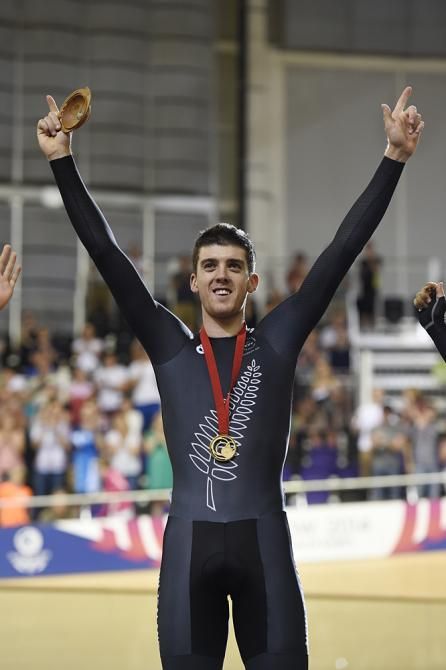Thomas Scully (New Zealand) on the podium