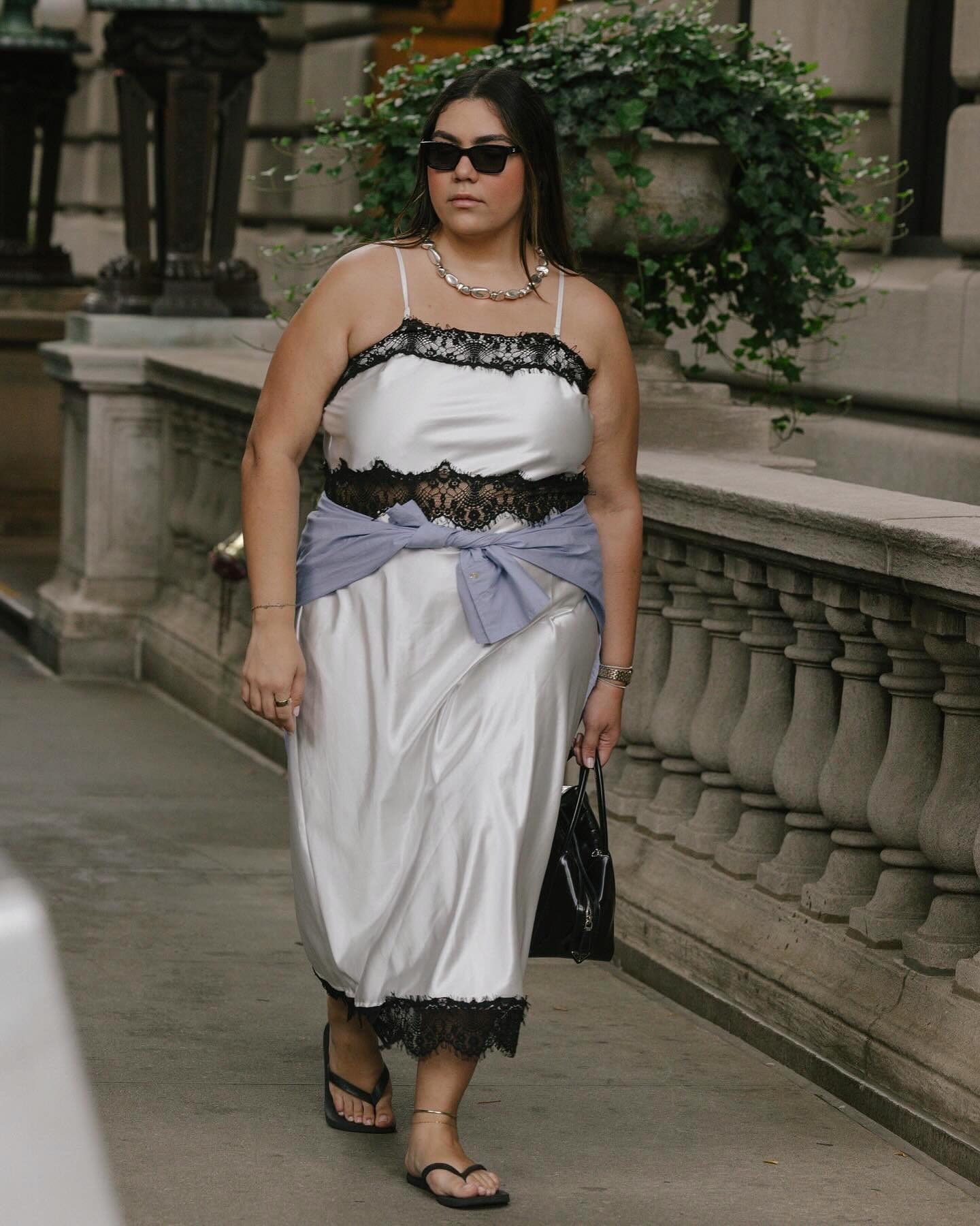 Photos of Ana Escalante wearing classic Havaianas sandals.