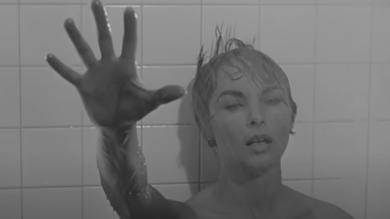 Janet Leigh como Marion Crane muriendo en la ducha en Psicosis