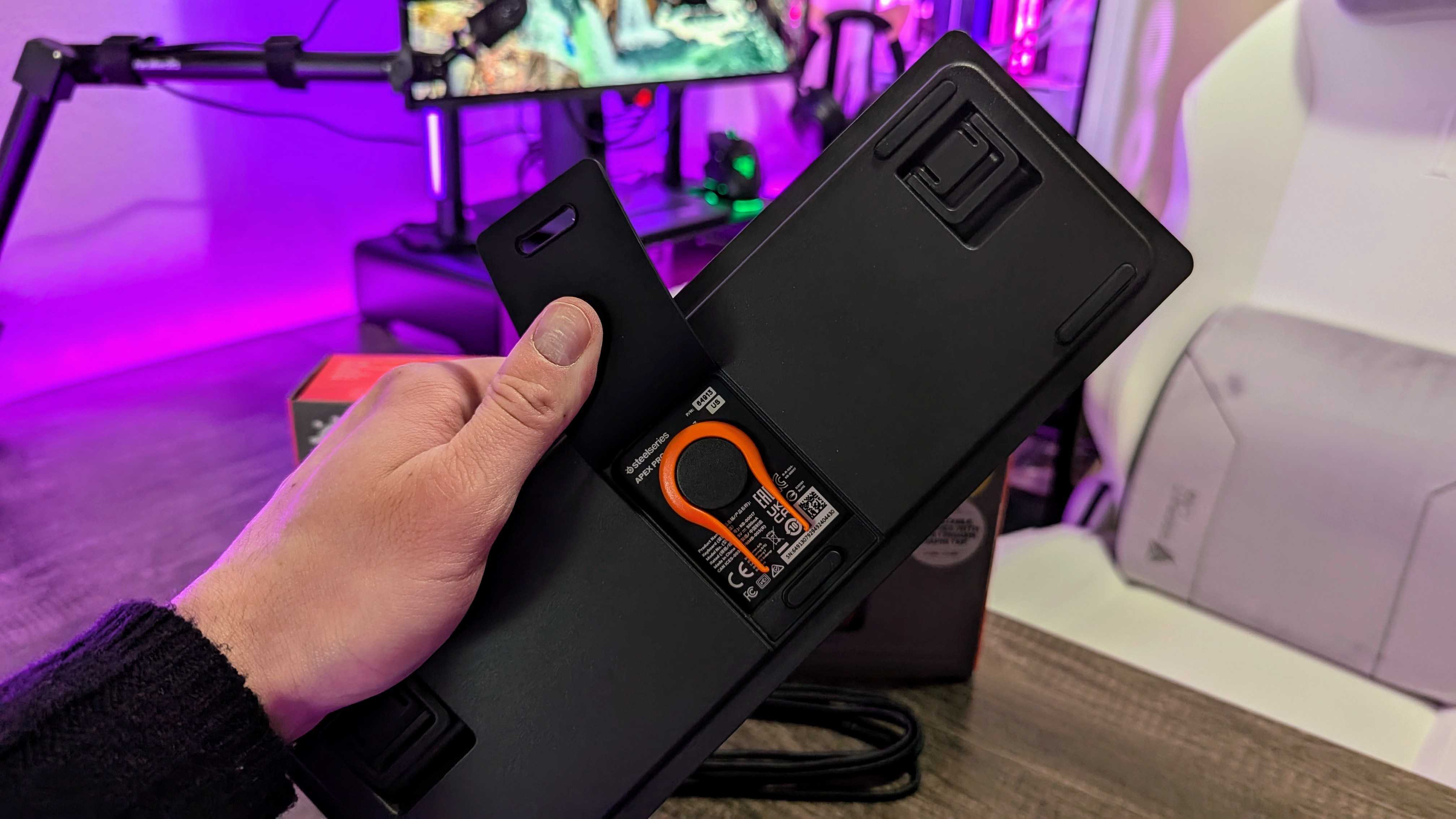 Image of the SteelSeries Apex Pro Mini (Gen 3).