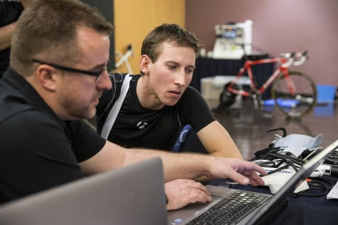 Mollema and the Trek team analyse the data